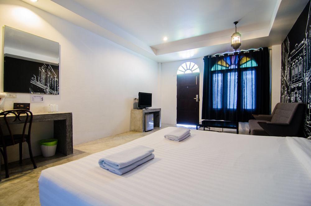 Chic Boutique Hotel Phuket Extérieur photo