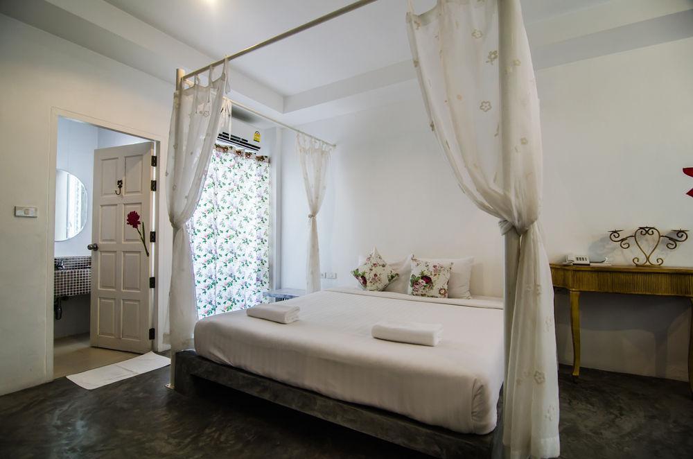 Chic Boutique Hotel Phuket Extérieur photo