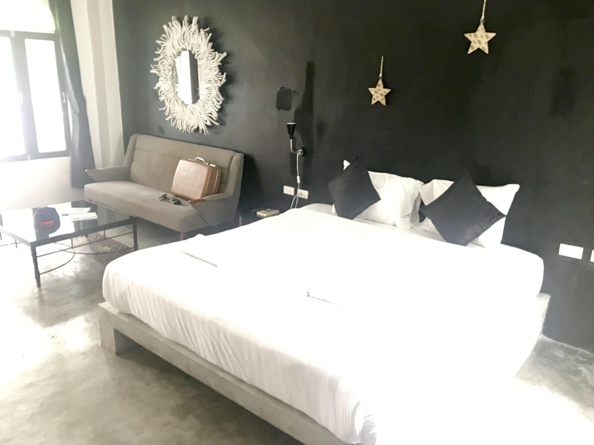 Chic Boutique Hotel Phuket Extérieur photo