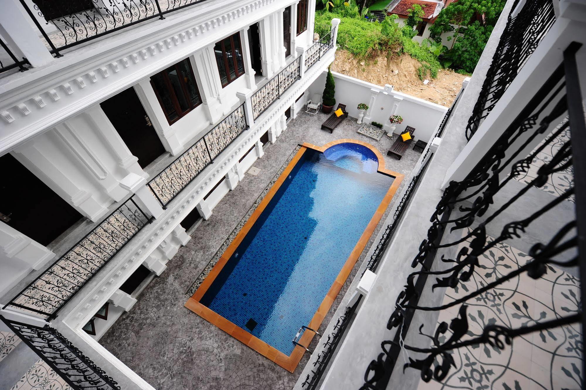 Chic Boutique Hotel Phuket Extérieur photo